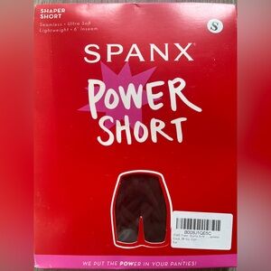 SPANX Black Power Short Small (New)
4 Available!